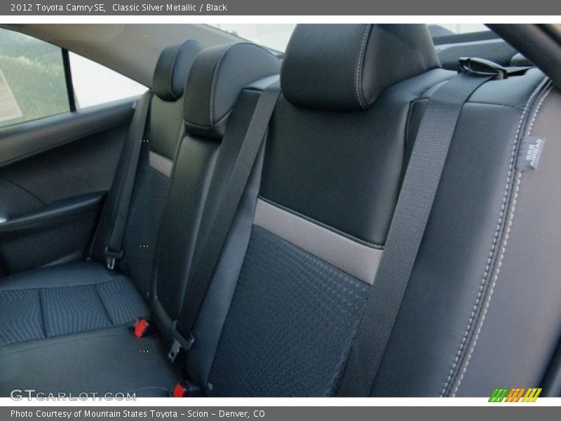 Classic Silver Metallic / Black 2012 Toyota Camry SE