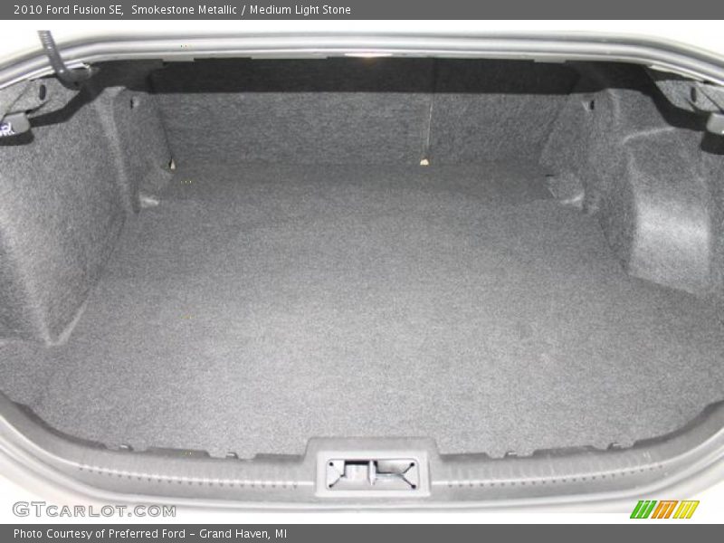 Smokestone Metallic / Medium Light Stone 2010 Ford Fusion SE