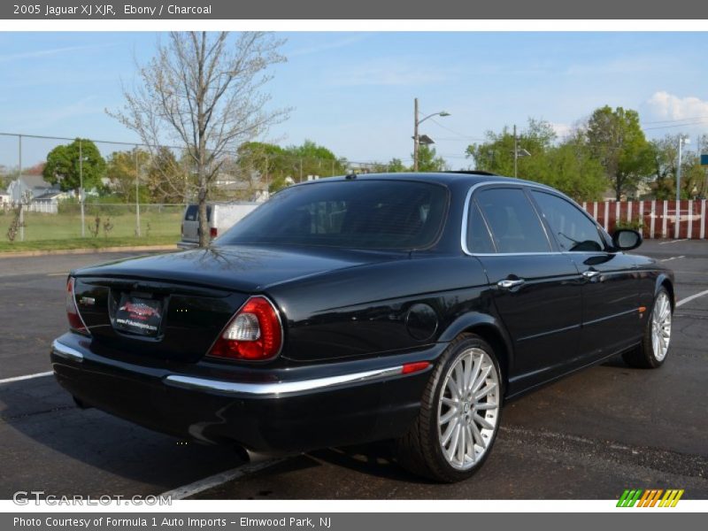 Ebony / Charcoal 2005 Jaguar XJ XJR