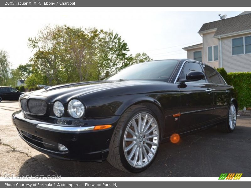 Ebony / Charcoal 2005 Jaguar XJ XJR
