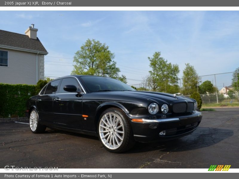 Ebony / Charcoal 2005 Jaguar XJ XJR
