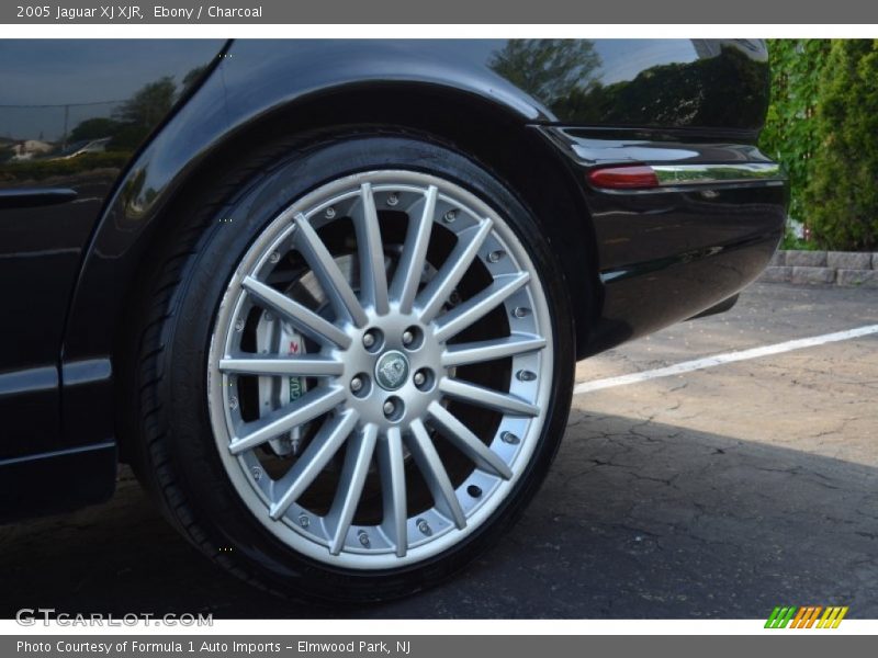 Ebony / Charcoal 2005 Jaguar XJ XJR