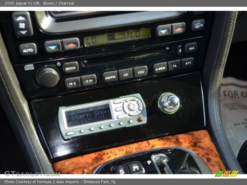 Ebony / Charcoal 2005 Jaguar XJ XJR