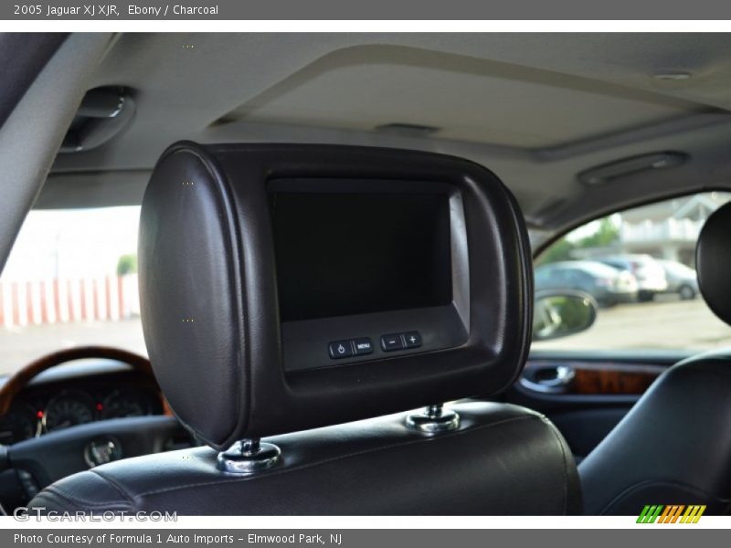 Ebony / Charcoal 2005 Jaguar XJ XJR