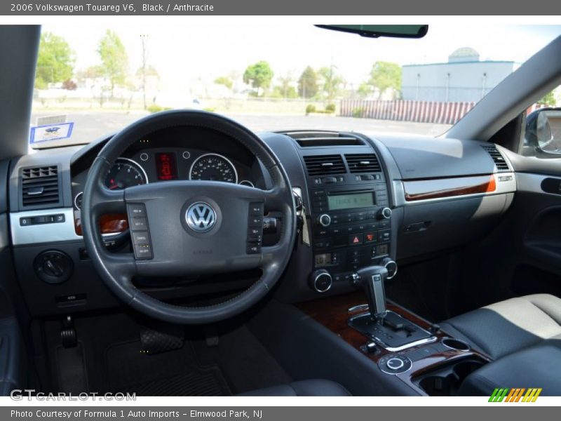 Black / Anthracite 2006 Volkswagen Touareg V6
