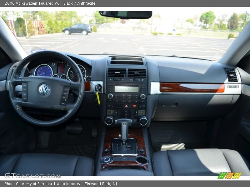 Black / Anthracite 2006 Volkswagen Touareg V6