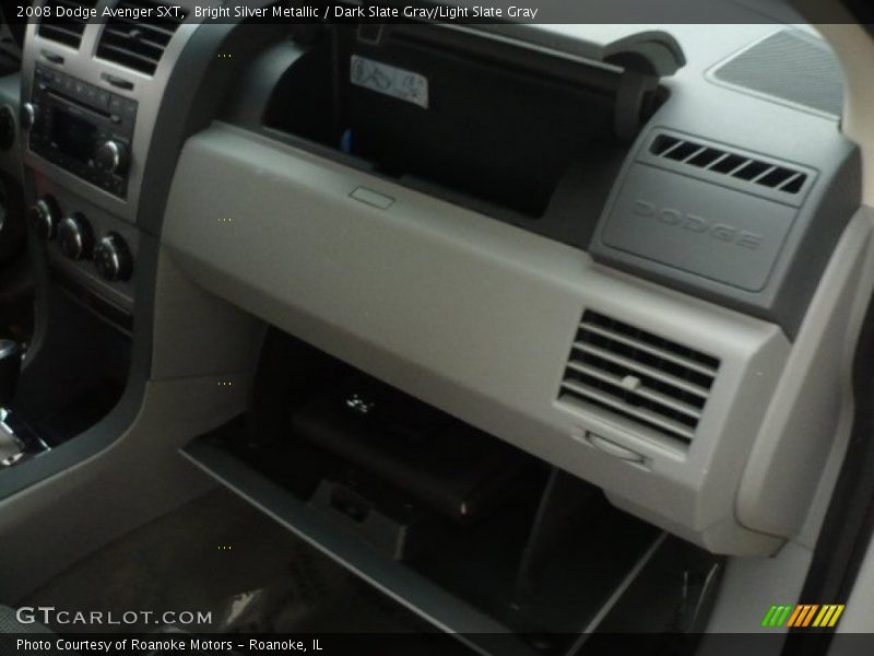 Bright Silver Metallic / Dark Slate Gray/Light Slate Gray 2008 Dodge Avenger SXT