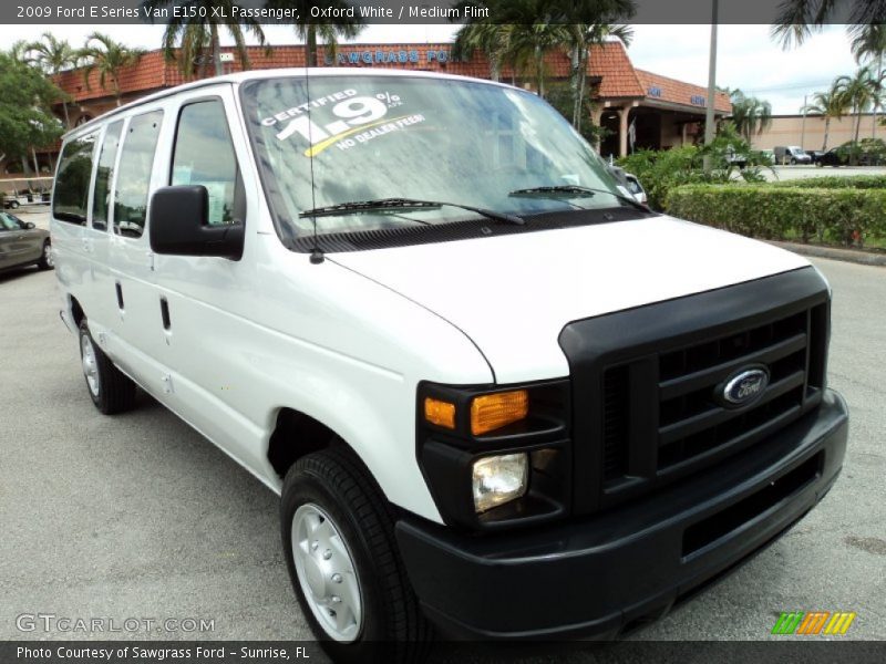 Oxford White / Medium Flint 2009 Ford E Series Van E150 XL Passenger