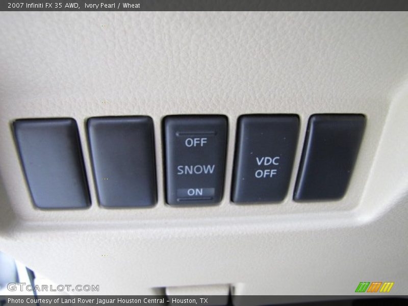 Ivory Pearl / Wheat 2007 Infiniti FX 35 AWD