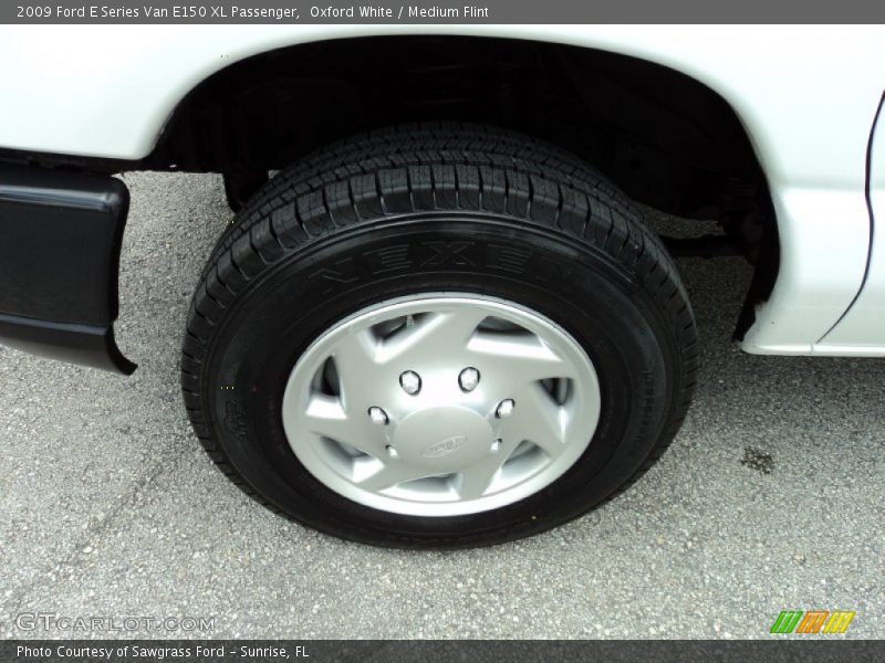 Oxford White / Medium Flint 2009 Ford E Series Van E150 XL Passenger