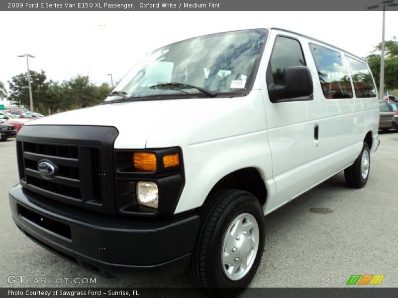 Oxford White / Medium Flint 2009 Ford E Series Van E150 XL Passenger