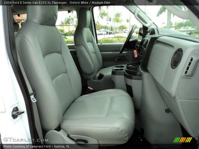 Oxford White / Medium Flint 2009 Ford E Series Van E150 XL Passenger