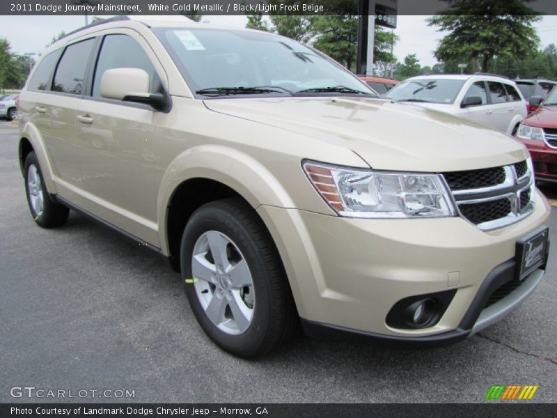 White Gold Metallic / Black/Light Frost Beige 2011 Dodge Journey Mainstreet