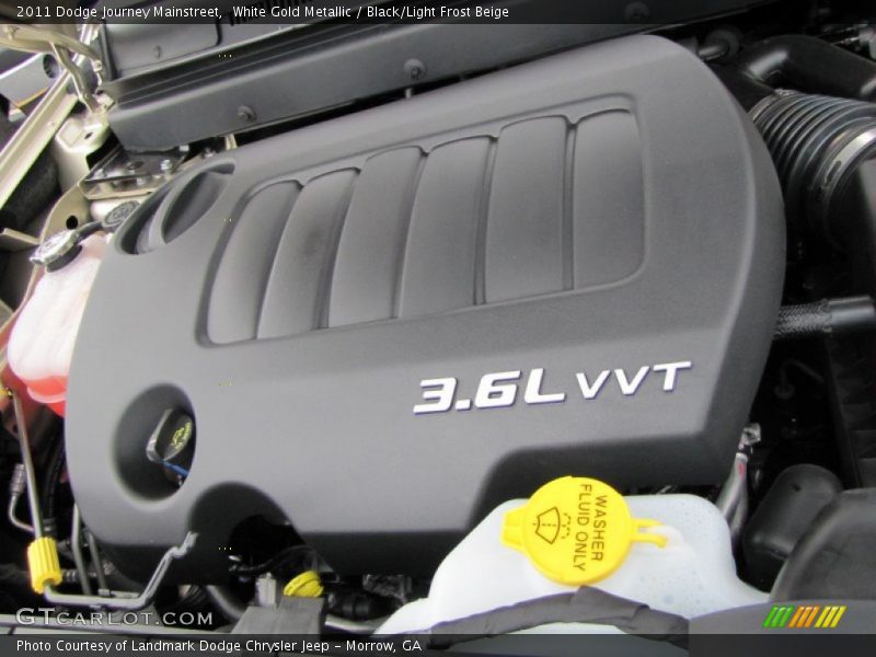 White Gold Metallic / Black/Light Frost Beige 2011 Dodge Journey Mainstreet