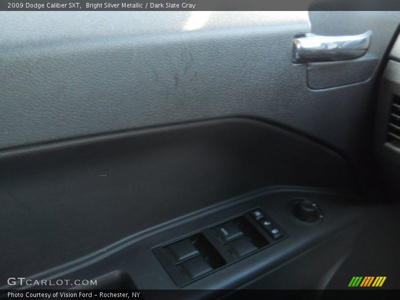Bright Silver Metallic / Dark Slate Gray 2009 Dodge Caliber SXT