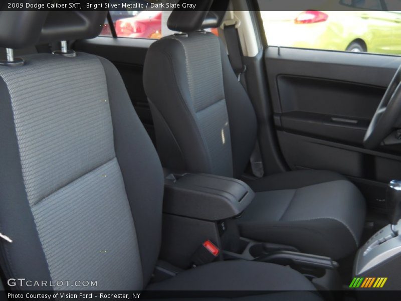 Bright Silver Metallic / Dark Slate Gray 2009 Dodge Caliber SXT
