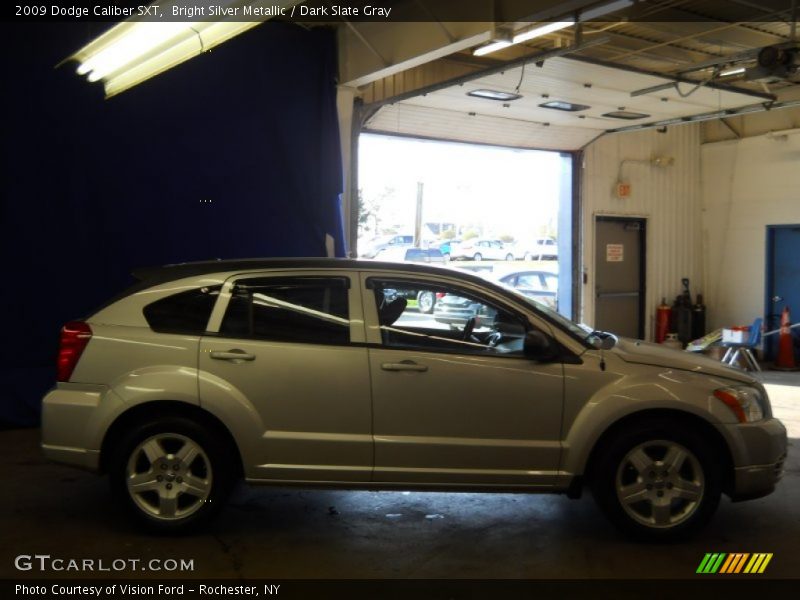 Bright Silver Metallic / Dark Slate Gray 2009 Dodge Caliber SXT