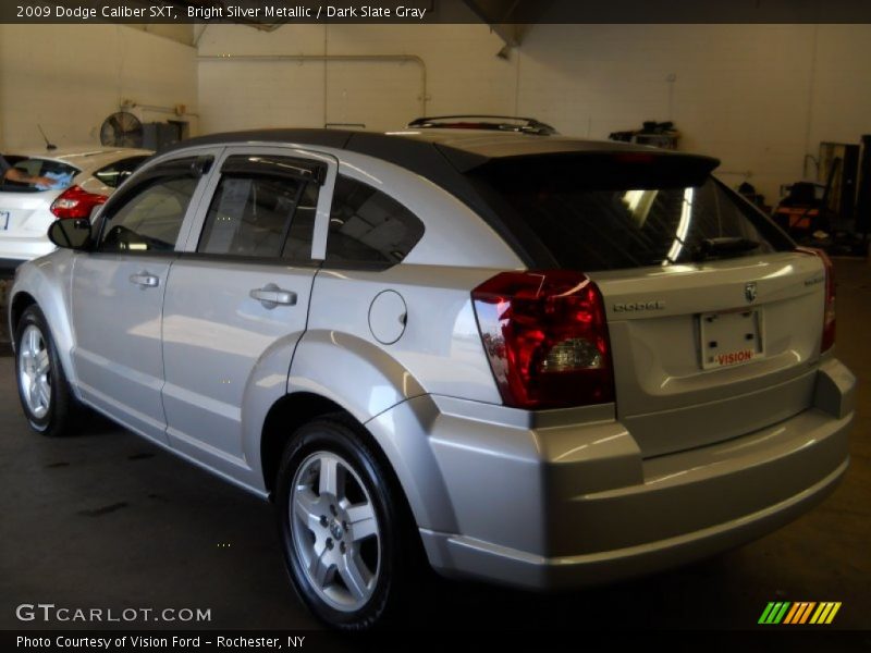 Bright Silver Metallic / Dark Slate Gray 2009 Dodge Caliber SXT