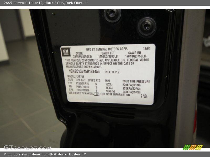 Black / Gray/Dark Charcoal 2005 Chevrolet Tahoe LS