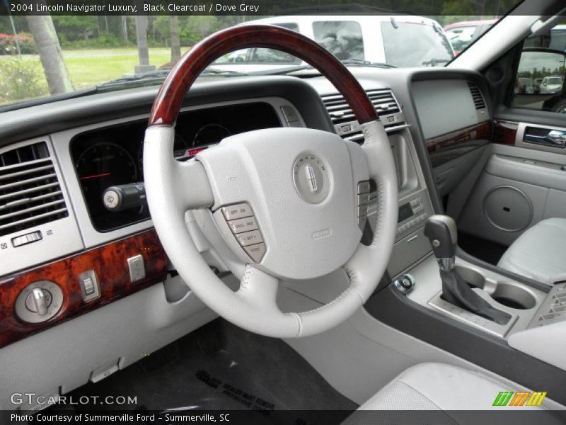 Black Clearcoat / Dove Grey 2004 Lincoln Navigator Luxury