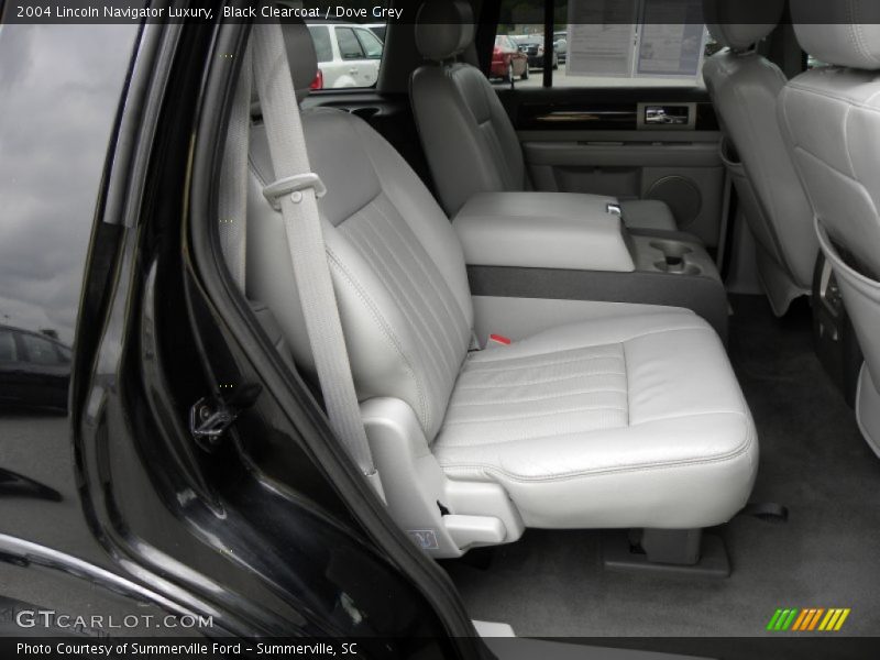 Black Clearcoat / Dove Grey 2004 Lincoln Navigator Luxury