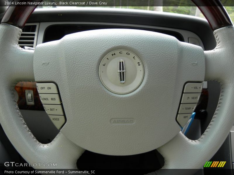 Black Clearcoat / Dove Grey 2004 Lincoln Navigator Luxury