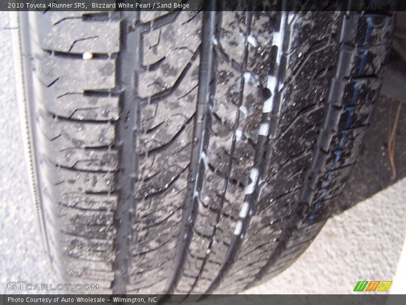 Blizzard White Pearl / Sand Beige 2010 Toyota 4Runner SR5