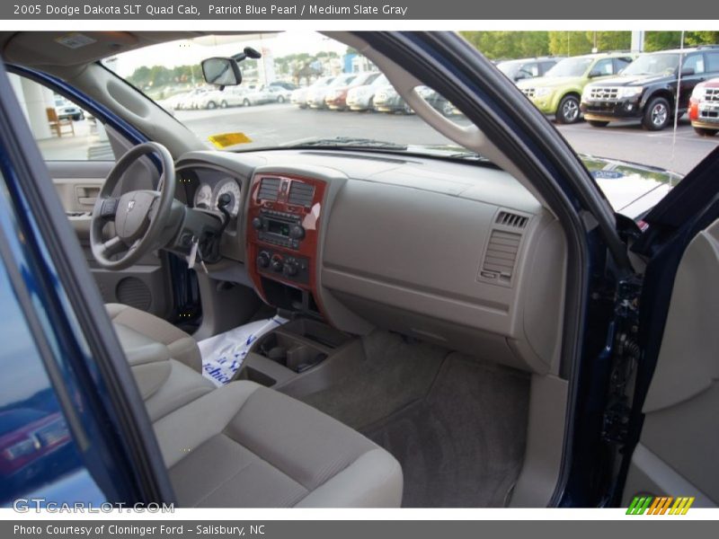 Patriot Blue Pearl / Medium Slate Gray 2005 Dodge Dakota SLT Quad Cab