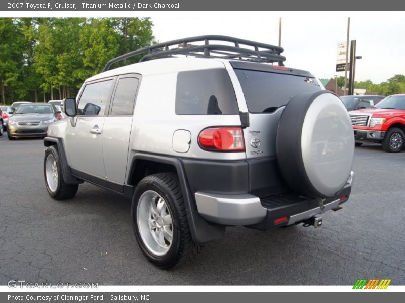 Titanium Metallic / Dark Charcoal 2007 Toyota FJ Cruiser