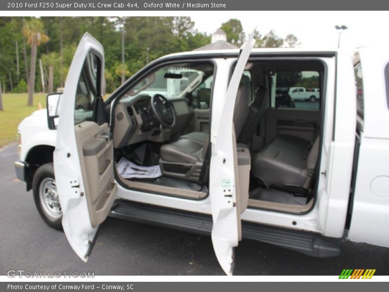 Oxford White / Medium Stone 2010 Ford F250 Super Duty XL Crew Cab 4x4