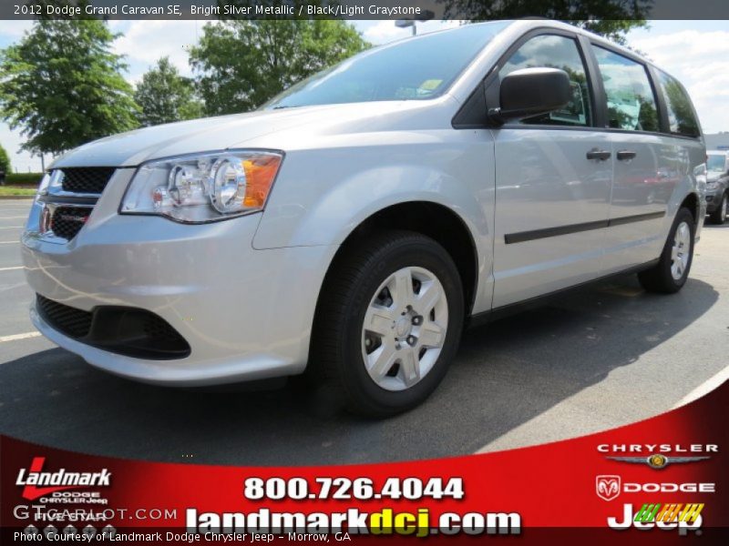 Bright Silver Metallic / Black/Light Graystone 2012 Dodge Grand Caravan SE