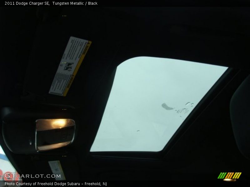 Tungsten Metallic / Black 2011 Dodge Charger SE