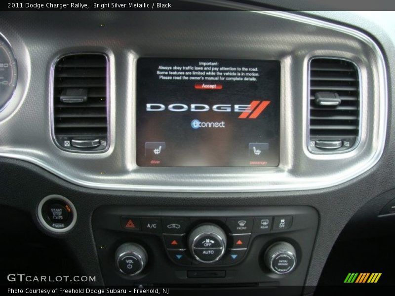 Bright Silver Metallic / Black 2011 Dodge Charger Rallye