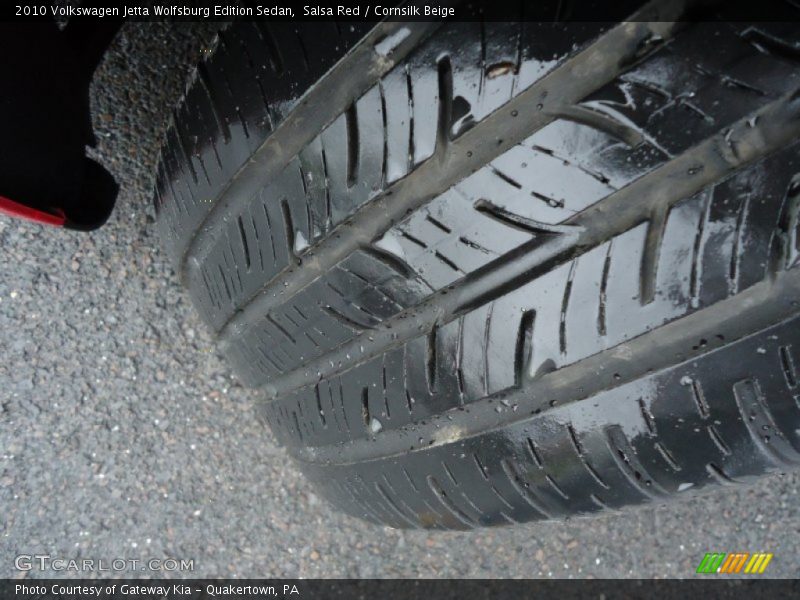 Salsa Red / Cornsilk Beige 2010 Volkswagen Jetta Wolfsburg Edition Sedan