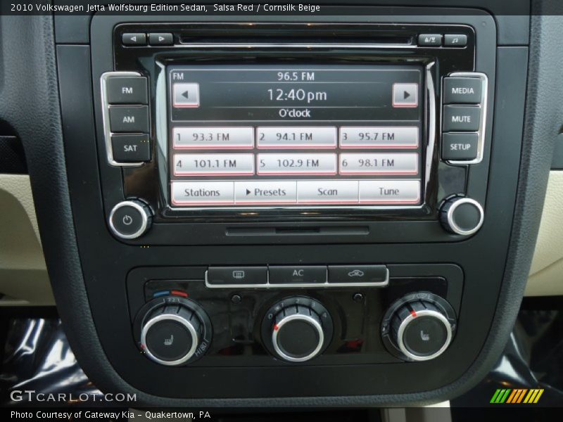 Salsa Red / Cornsilk Beige 2010 Volkswagen Jetta Wolfsburg Edition Sedan