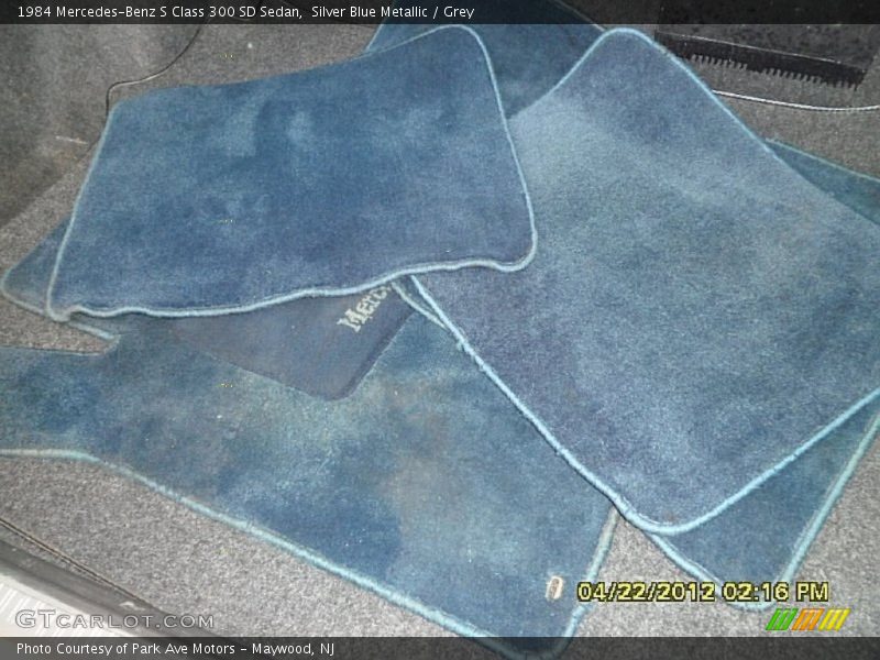 Silver Blue Metallic / Grey 1984 Mercedes-Benz S Class 300 SD Sedan
