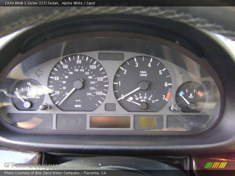 Alpine White / Sand 1999 BMW 3 Series 323i Sedan