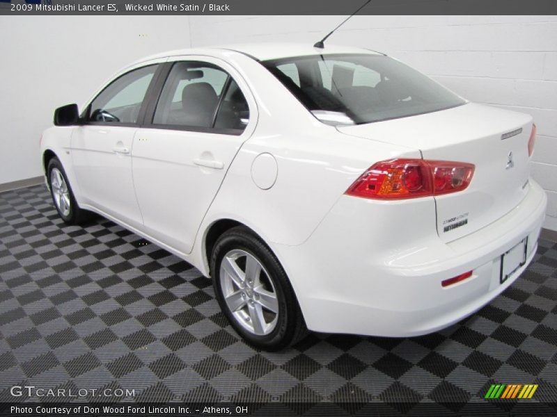 Wicked White Satin / Black 2009 Mitsubishi Lancer ES