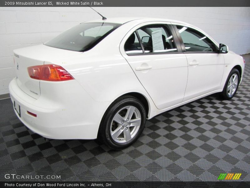 Wicked White Satin / Black 2009 Mitsubishi Lancer ES