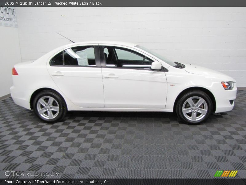 Wicked White Satin / Black 2009 Mitsubishi Lancer ES