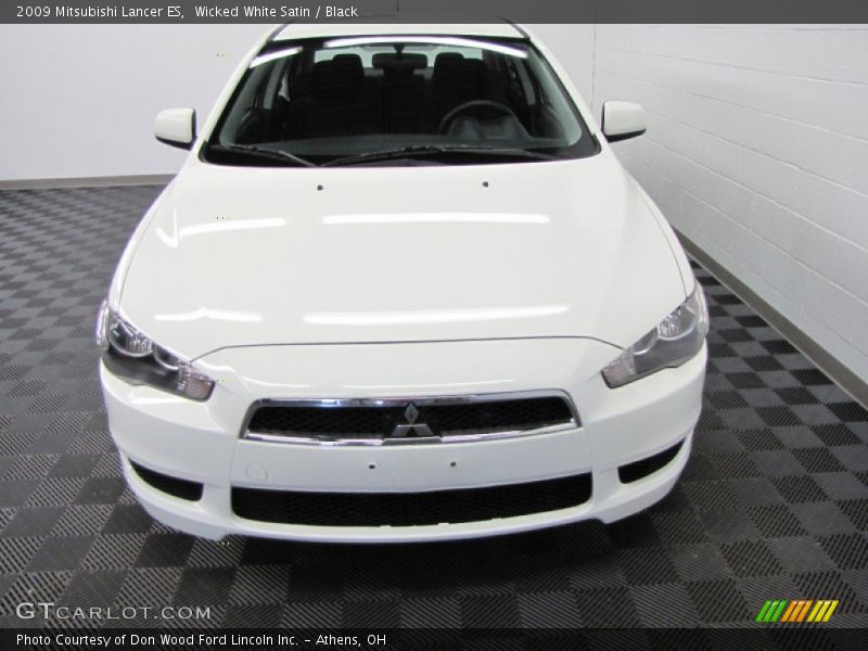 Wicked White Satin / Black 2009 Mitsubishi Lancer ES