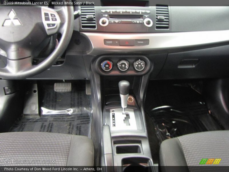 Wicked White Satin / Black 2009 Mitsubishi Lancer ES