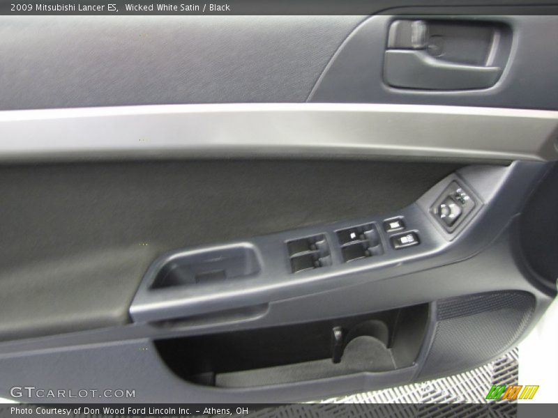 Wicked White Satin / Black 2009 Mitsubishi Lancer ES