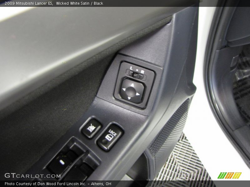Wicked White Satin / Black 2009 Mitsubishi Lancer ES