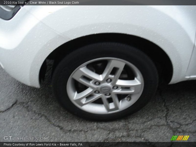 Clear White / Black Soul Logo Cloth 2010 Kia Soul +