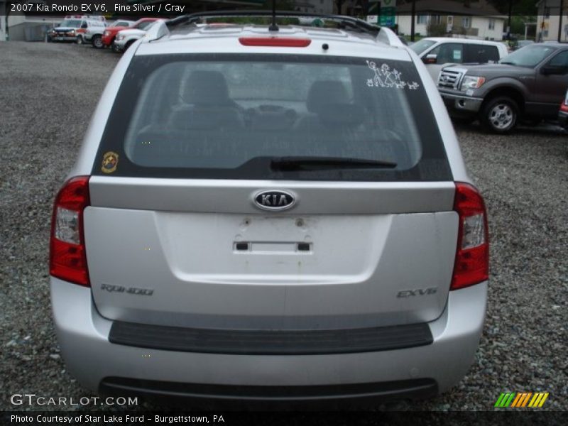 Fine Silver / Gray 2007 Kia Rondo EX V6