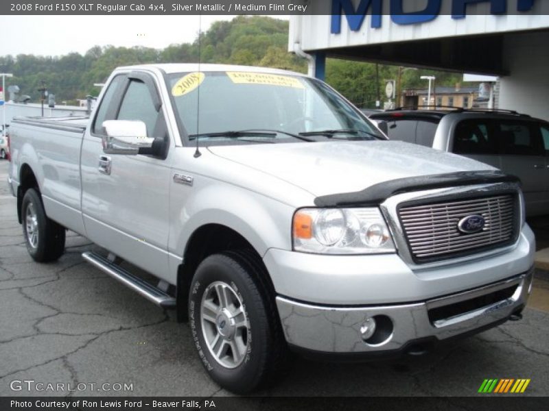 Silver Metallic / Medium Flint Grey 2008 Ford F150 XLT Regular Cab 4x4