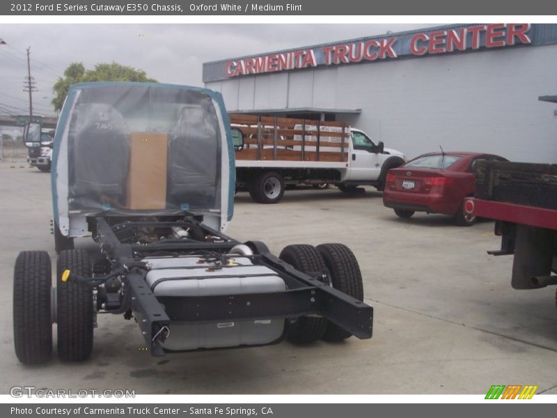 Oxford White / Medium Flint 2012 Ford E Series Cutaway E350 Chassis