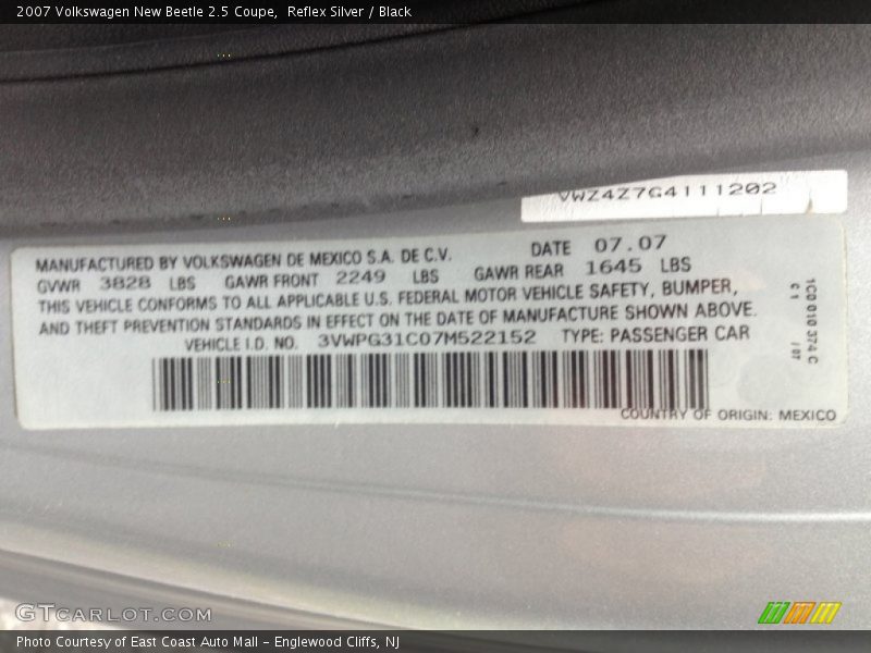 Reflex Silver / Black 2007 Volkswagen New Beetle 2.5 Coupe