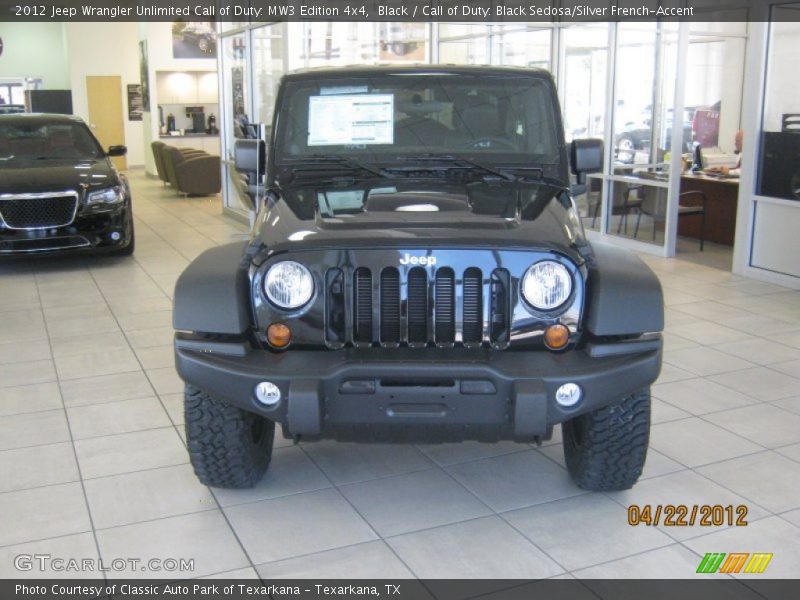Black / Call of Duty: Black Sedosa/Silver French-Accent 2012 Jeep Wrangler Unlimited Call of Duty: MW3 Edition 4x4